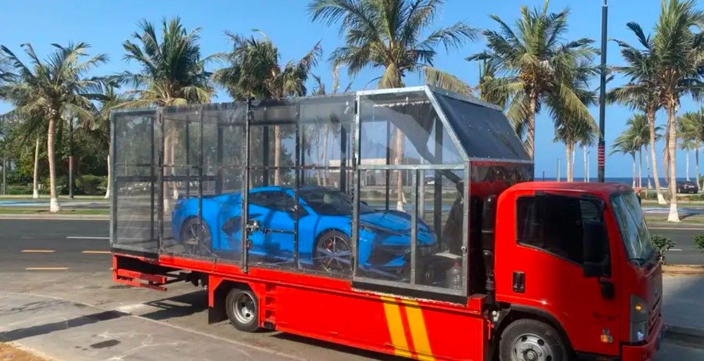 سطحة VVIP لنقل السيارات الفارهة